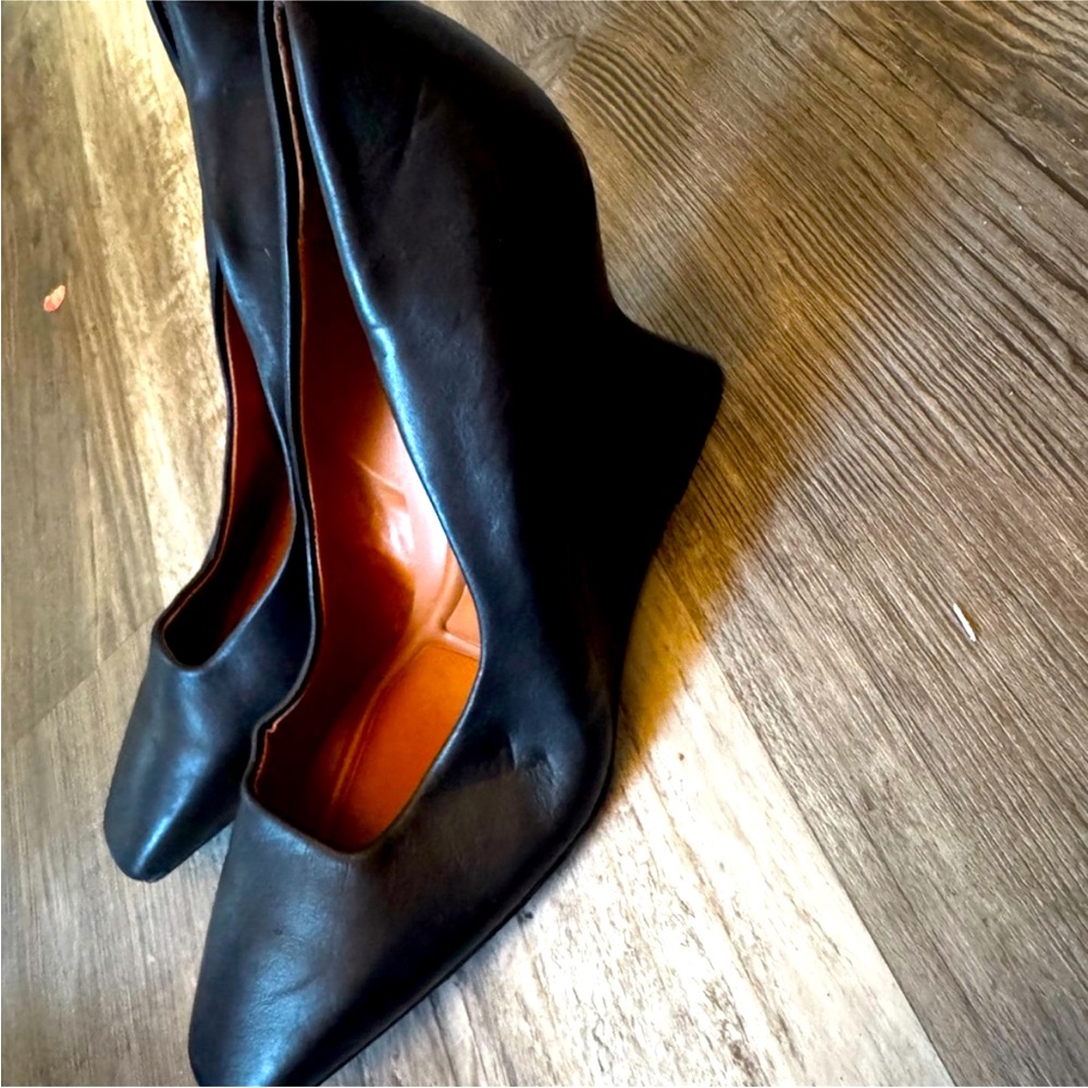 SARTO By Franco Sarto Black Leather Heels